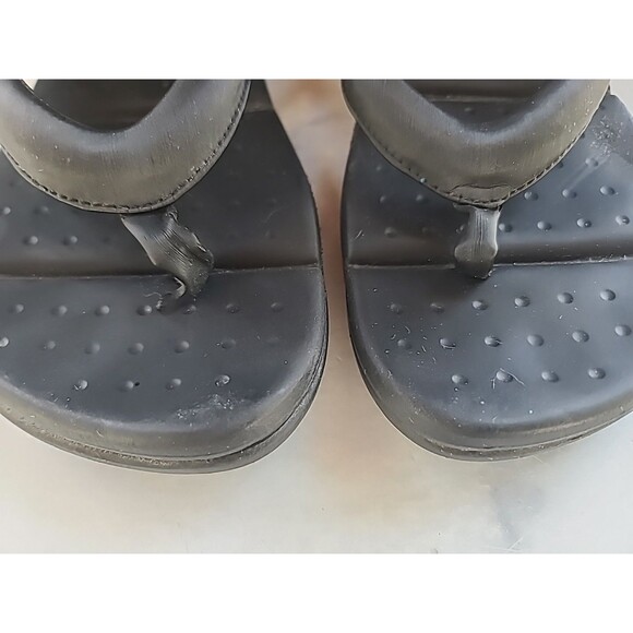 Crocs Black Flip Flops Women's Size 10 - Picture 7 of 10